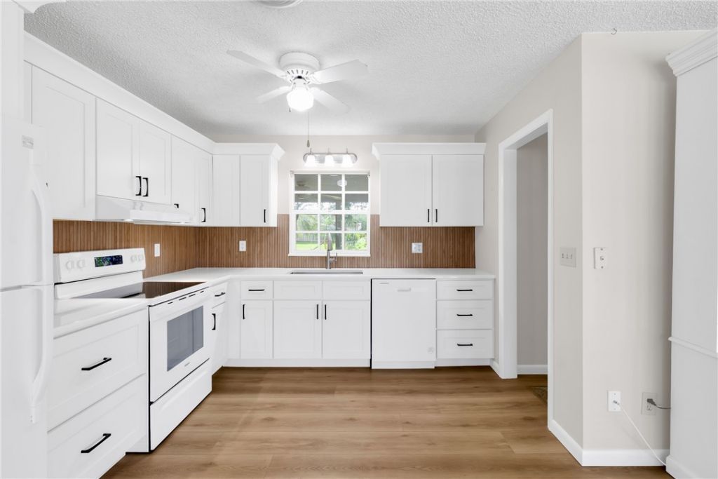 4545 13th Street, Vero Beach, FL 32966 Photo