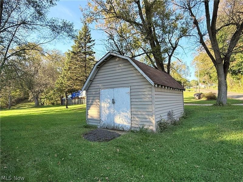 10715 Orrville Street NW, Massillon, OH 44647 Photo 22