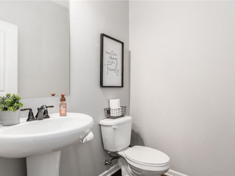 7957 Black Avenue, Cambridge, OH 43725 Photo 25
