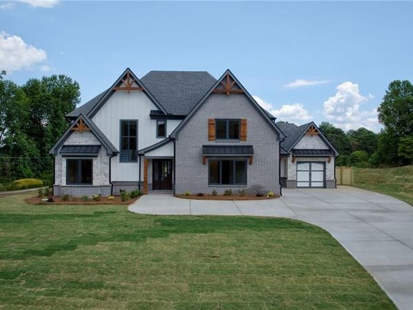 91 Ramey Rd , Sugar Hill, GA 30518