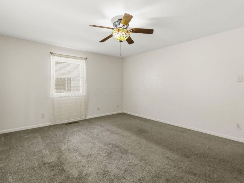 3456 Torrington Street , Hilliard, OH 43026 Photo 4