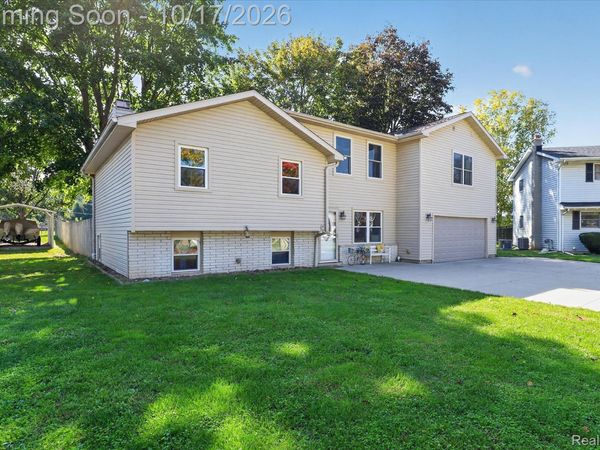 1106 Park Court, Tecumseh, Mi 49286