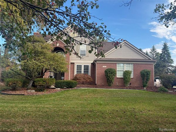 339 Springfield Drive , Canton Township, Mi 48188