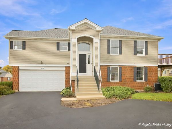 613 Legend Lane , Unit 20-4, McHenry, IL 60050