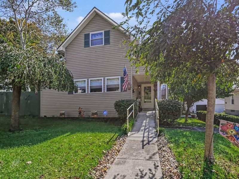 30 Belmont Avenue, Mount Vernon, OH 43050 Photo 1
