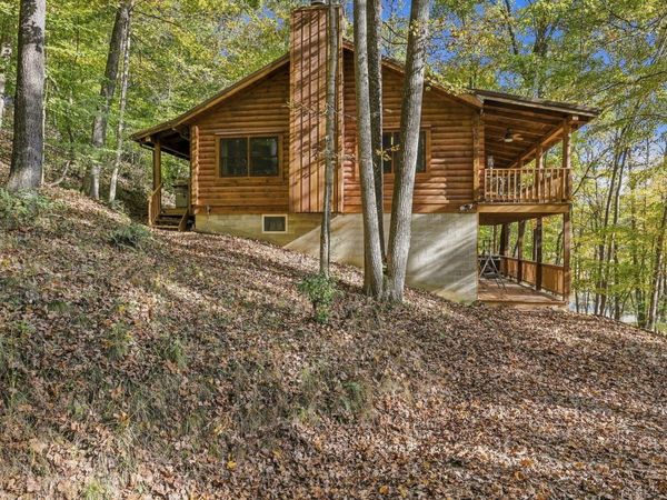 1857 Piute Lane , Sugar Grove, OH 43155
