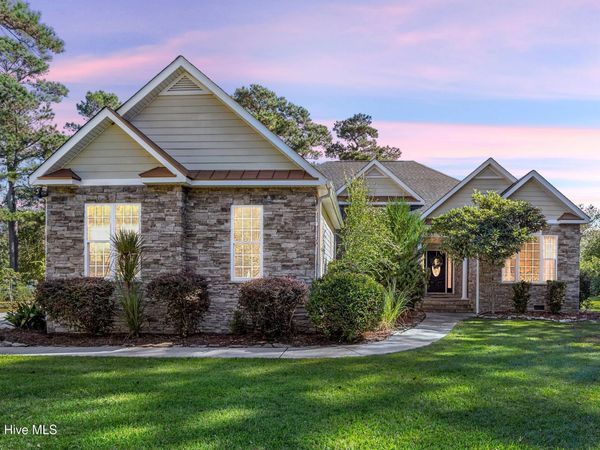 707 N Green Tee Road, Hampstead, NC 28443