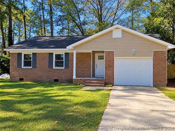 912 Winterberry Drive, Fayetteville, NC 28314