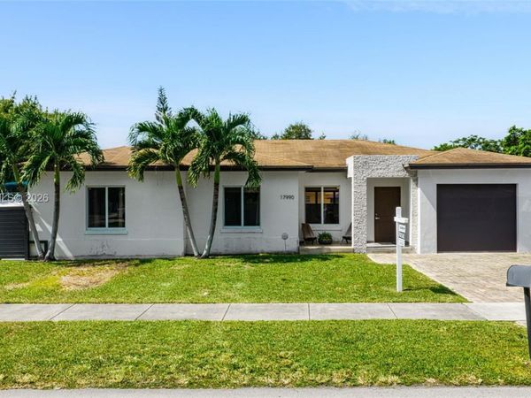 17990 SW 113th Ct , Miami, FL 33157