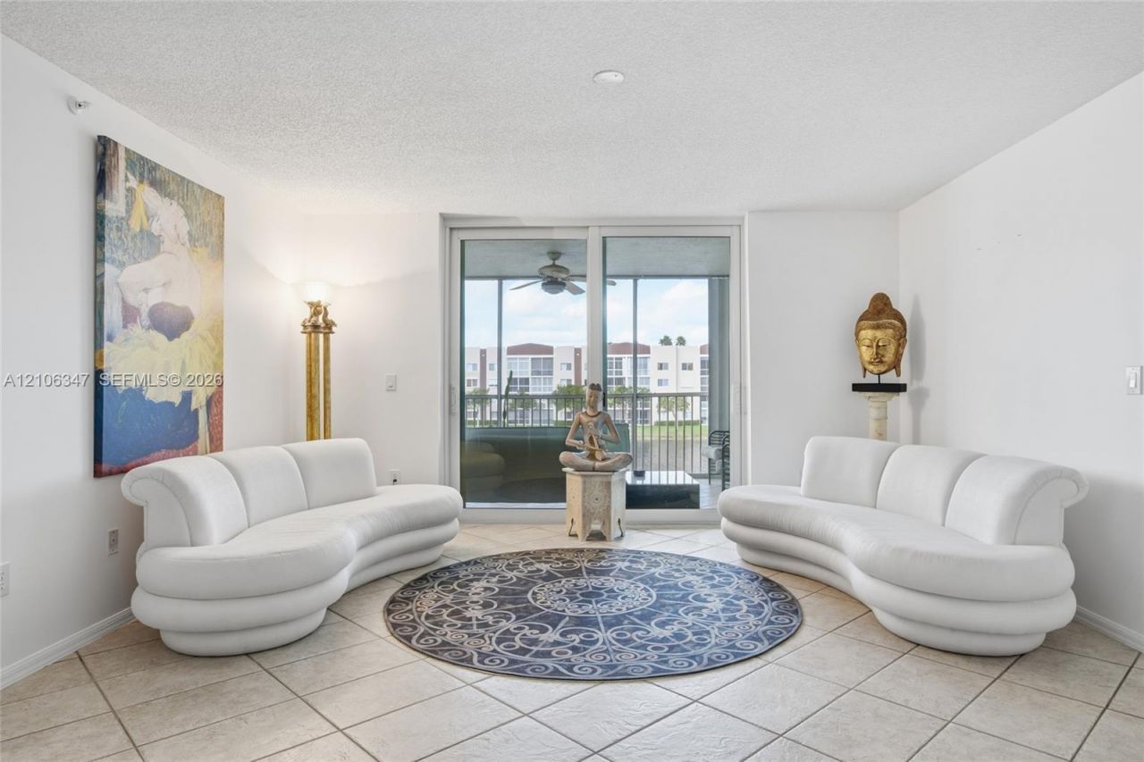 7759 Granville Dr , Unit 306, Tamarac, FL 33321 Photo
