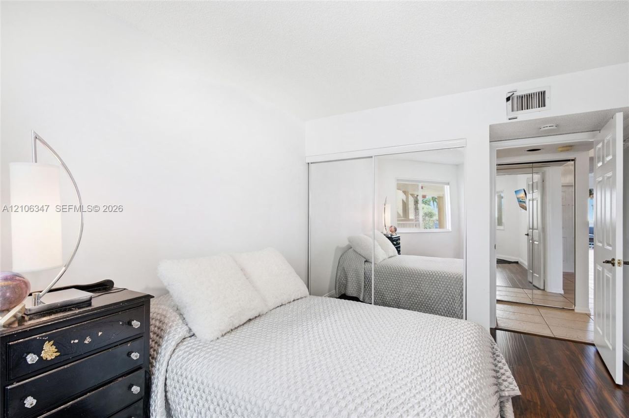 7759 Granville Dr , Unit 306, Tamarac, FL 33321 Photo