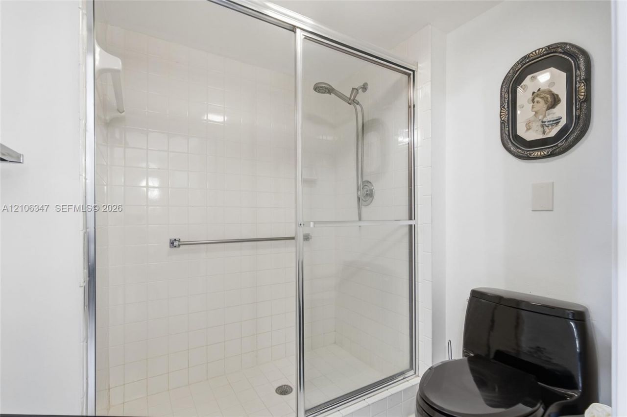 7759 Granville Dr , Unit 306, Tamarac, FL 33321 Photo