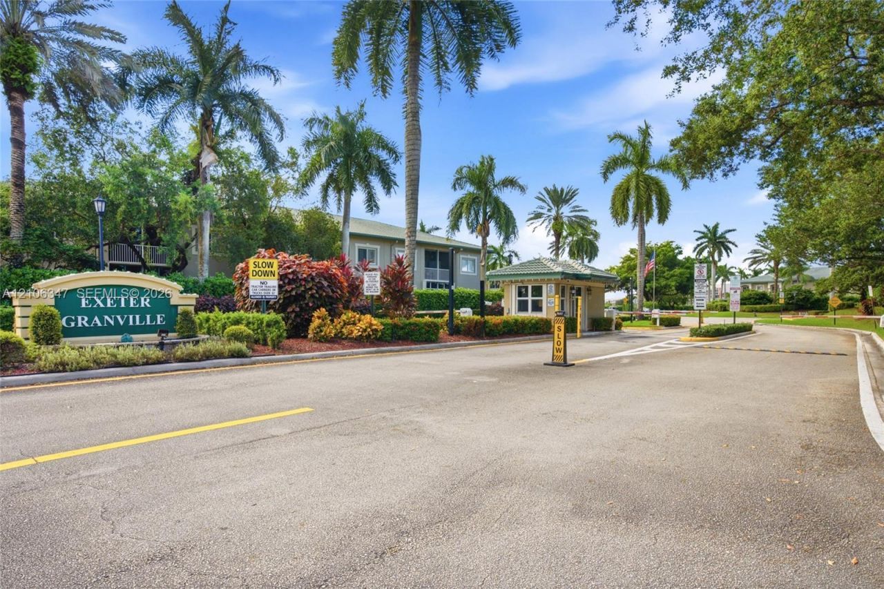 7759 Granville Dr , Unit 306, Tamarac, FL 33321 Photo