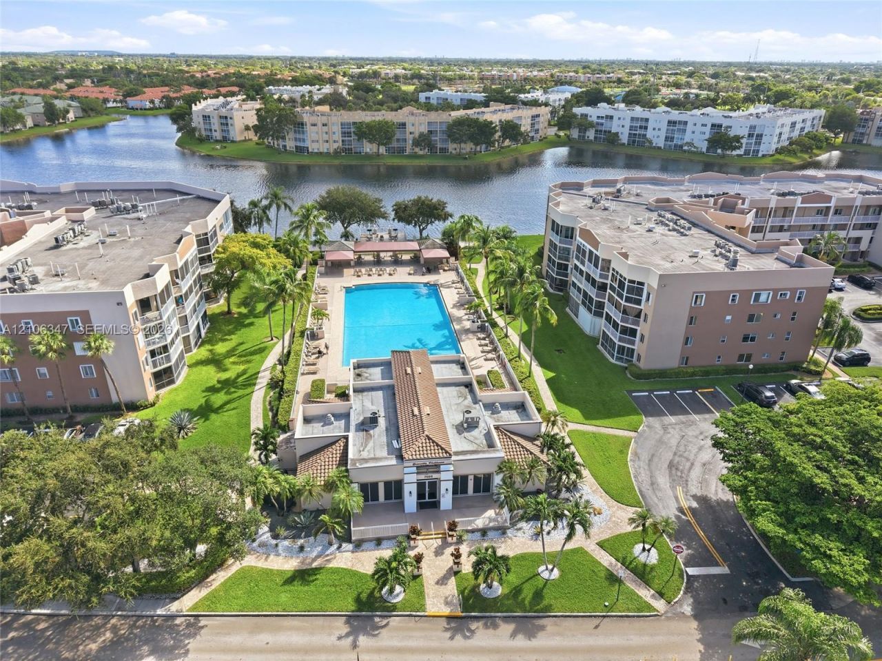 7759 Granville Dr , Unit 306, Tamarac, FL 33321 Photo