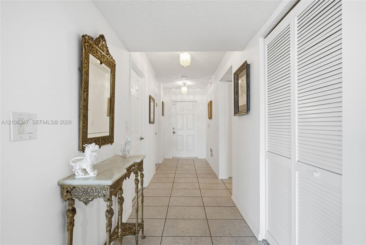 7759 Granville Dr , Unit 306, Tamarac, FL 33321 Photo