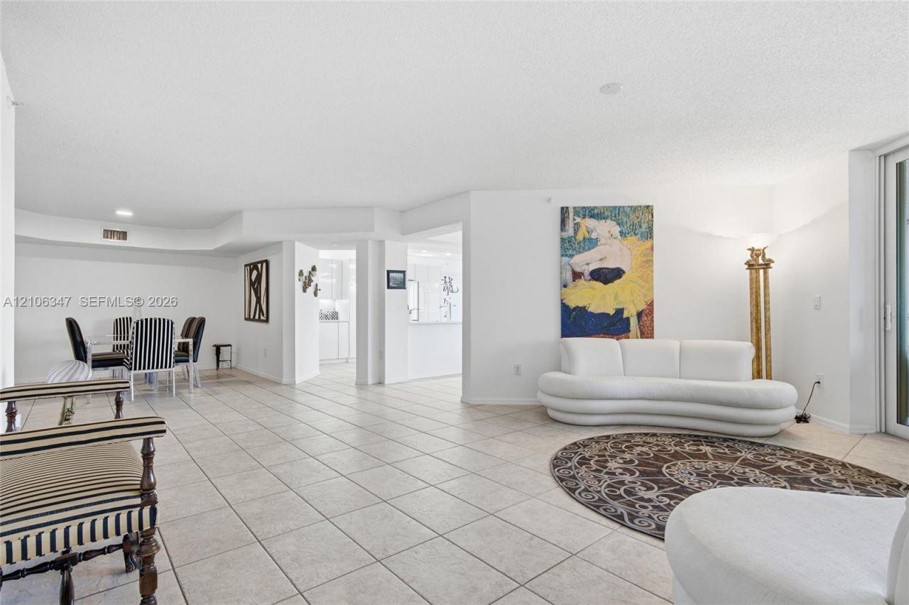 7759 Granville Dr , Unit 306, Tamarac, FL 33321 Photo