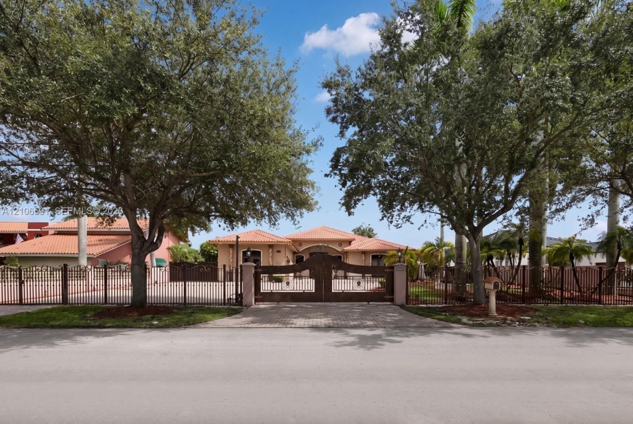 3525 SW 128th Ave , Miami, FL 33175 Photo