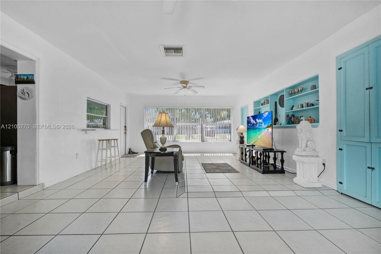 5701 SW 1st St , Plantation, FL 33317 Photo