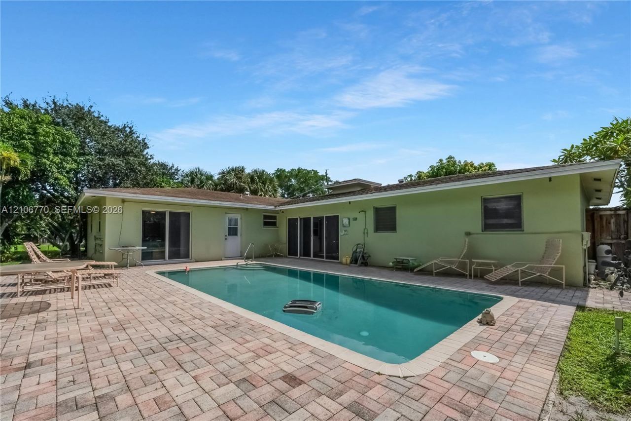 5701 SW 1st St , Plantation, FL 33317 Photo