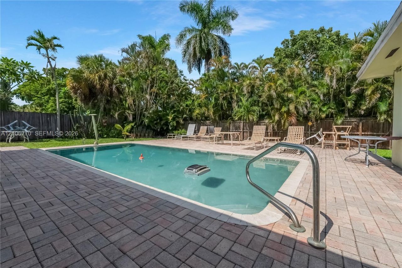 5701 SW 1st St , Plantation, FL 33317 Photo