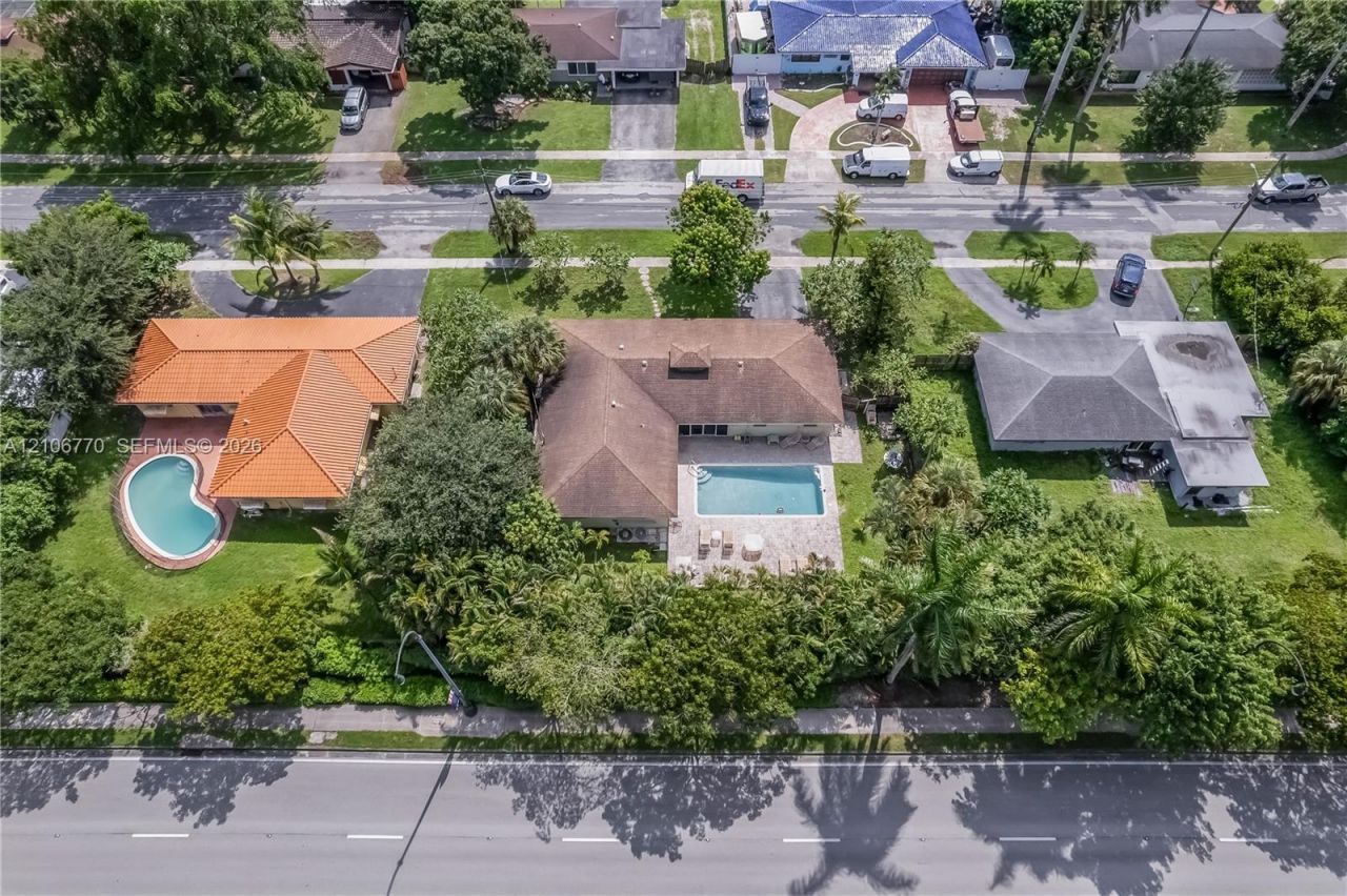 5701 SW 1st St , Plantation, FL 33317 Photo