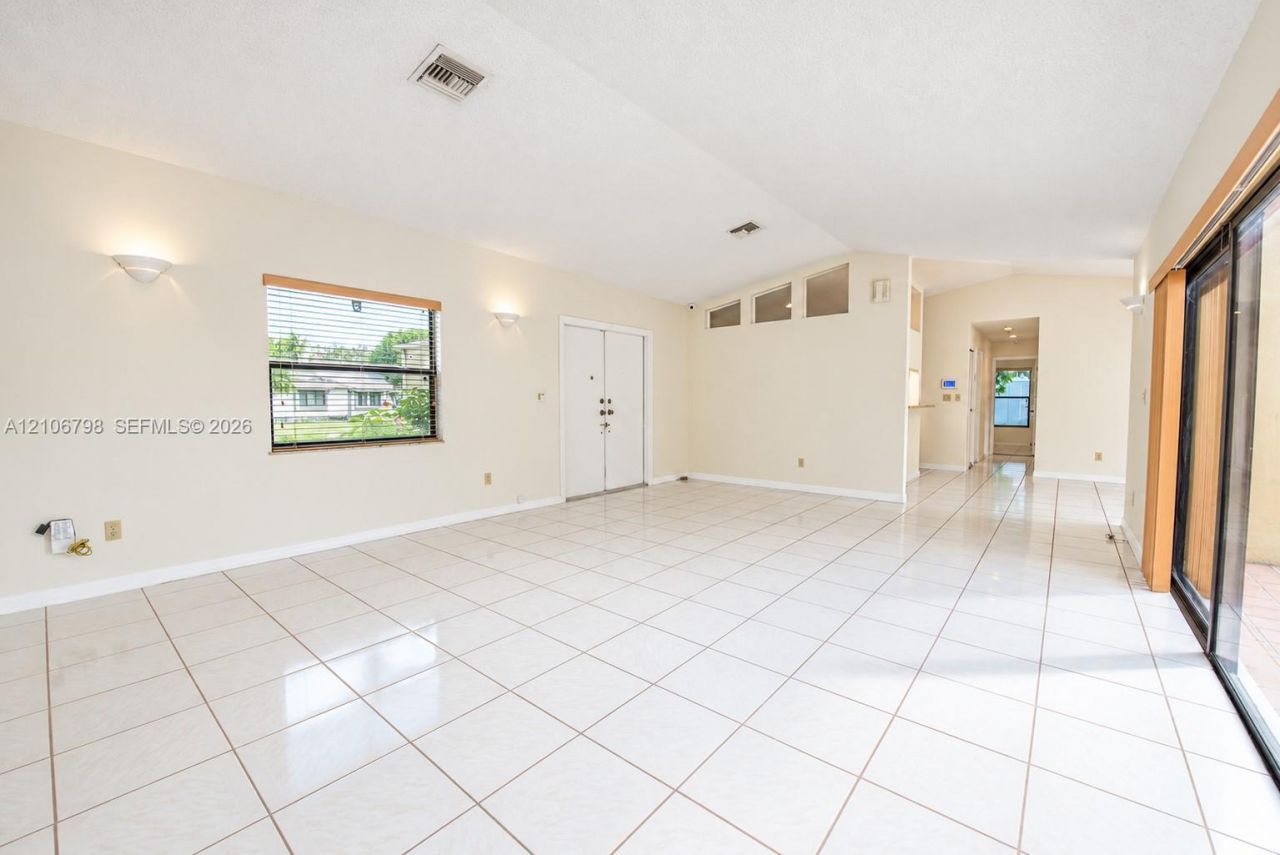 14750 SW 156th St , Miami, FL 33187 Photo