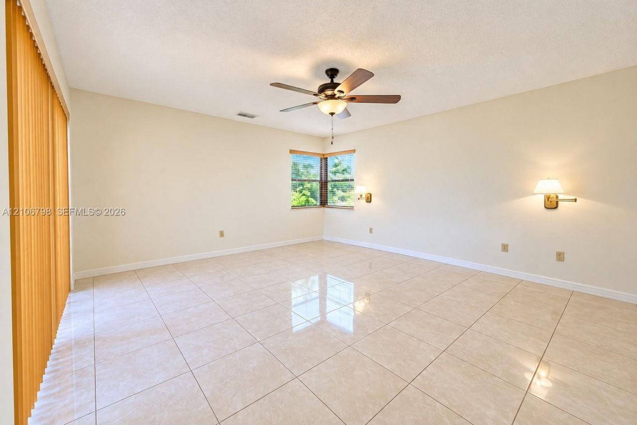 14750 SW 156th St , Miami, FL 33187 Photo