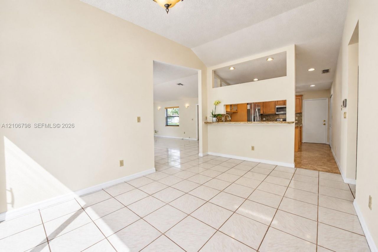 14750 SW 156th St , Miami, FL 33187 Photo