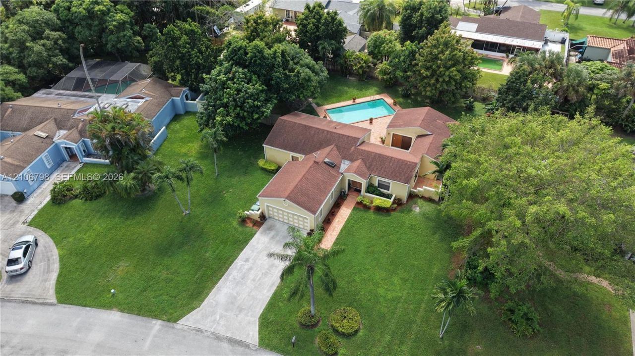14750 SW 156th St , Miami, FL 33187 Photo