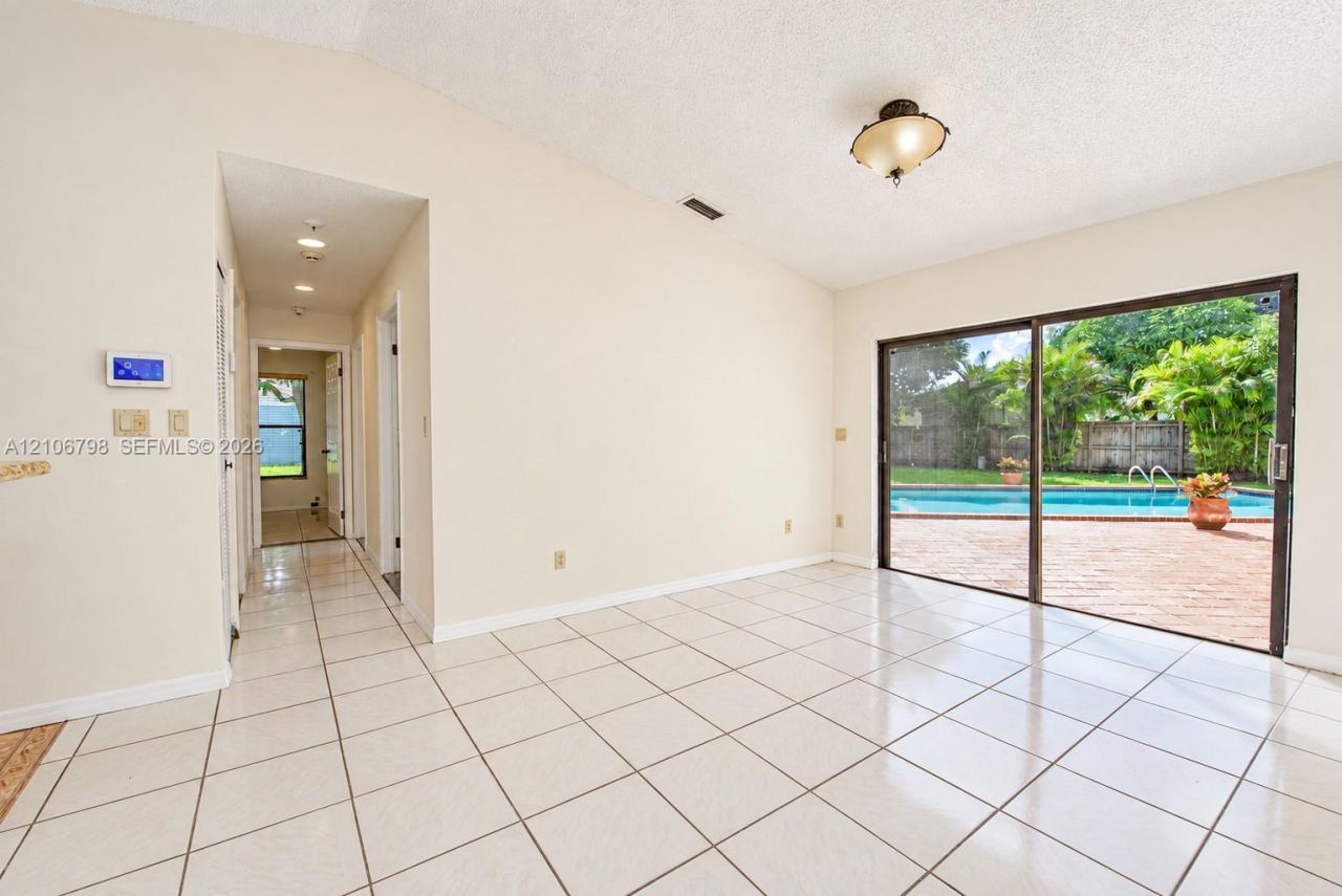 14750 SW 156th St , Miami, FL 33187 Photo
