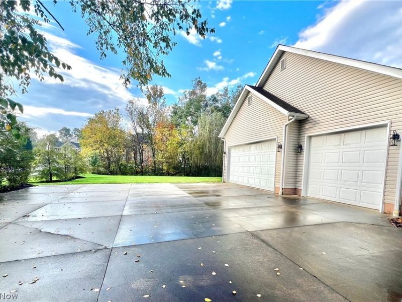 6780 Shiloh Street NW, Canton, OH 44708 Photo 4