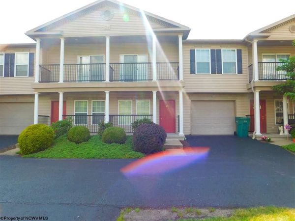 54 Barrington Court, Bridgeport, WV 26330
