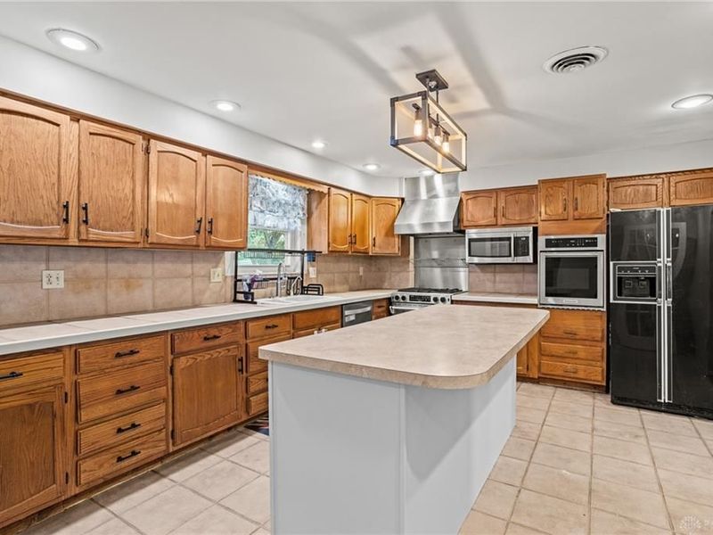 5625 Bradley Drive, Tipp City, OH 45371 Photo 19