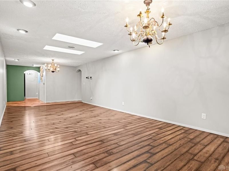 5625 Bradley Drive, Tipp City, OH 45371 Photo 8