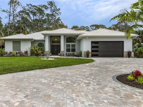 364 Logan BLVD S, NAPLES, FL 34119