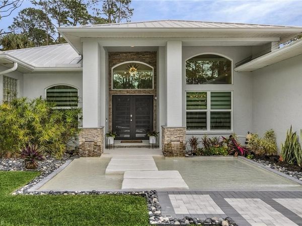 364 Logan BLVD S, NAPLES, FL 34119