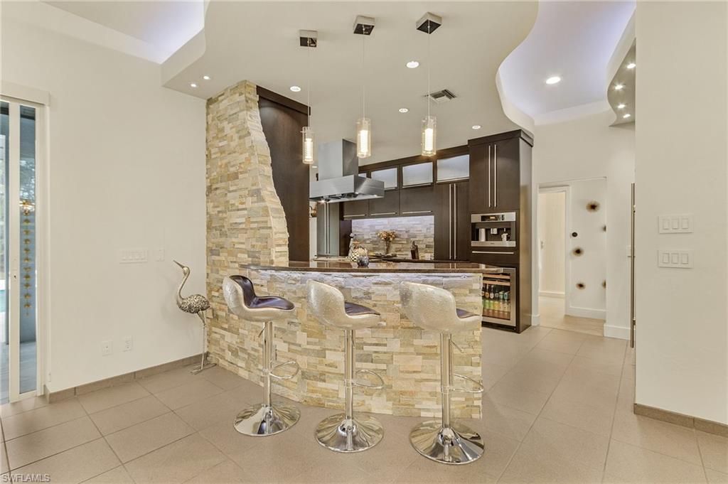 364 Logan Blvd S, Naples, FL 34119 Photo