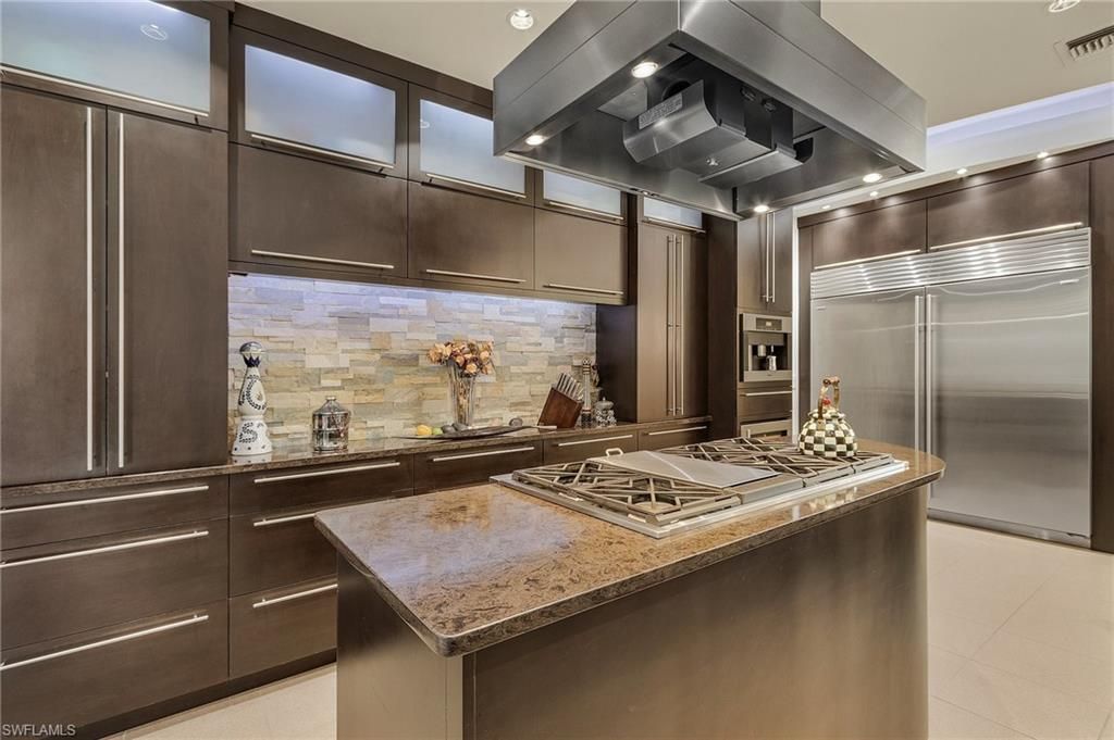 364 Logan Blvd S, Naples, FL 34119 Photo
