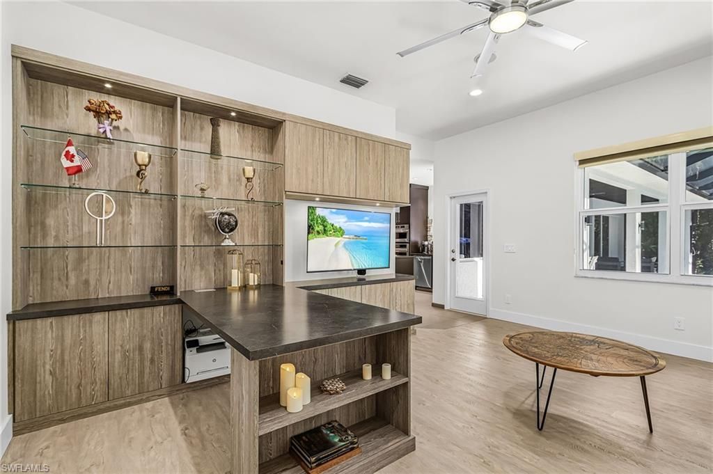 364 Logan Blvd S, Naples, FL 34119 Photo