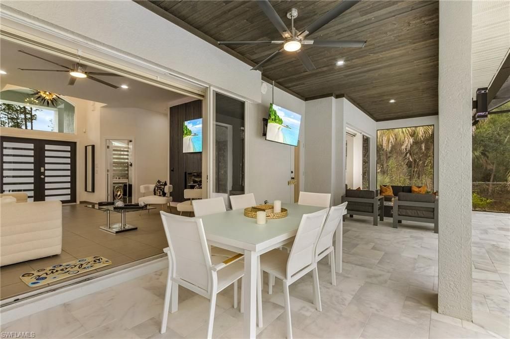 364 Logan Blvd S, Naples, FL 34119 Photo