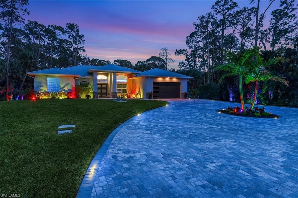 364 Logan Blvd S, Naples, FL 34119 Photo