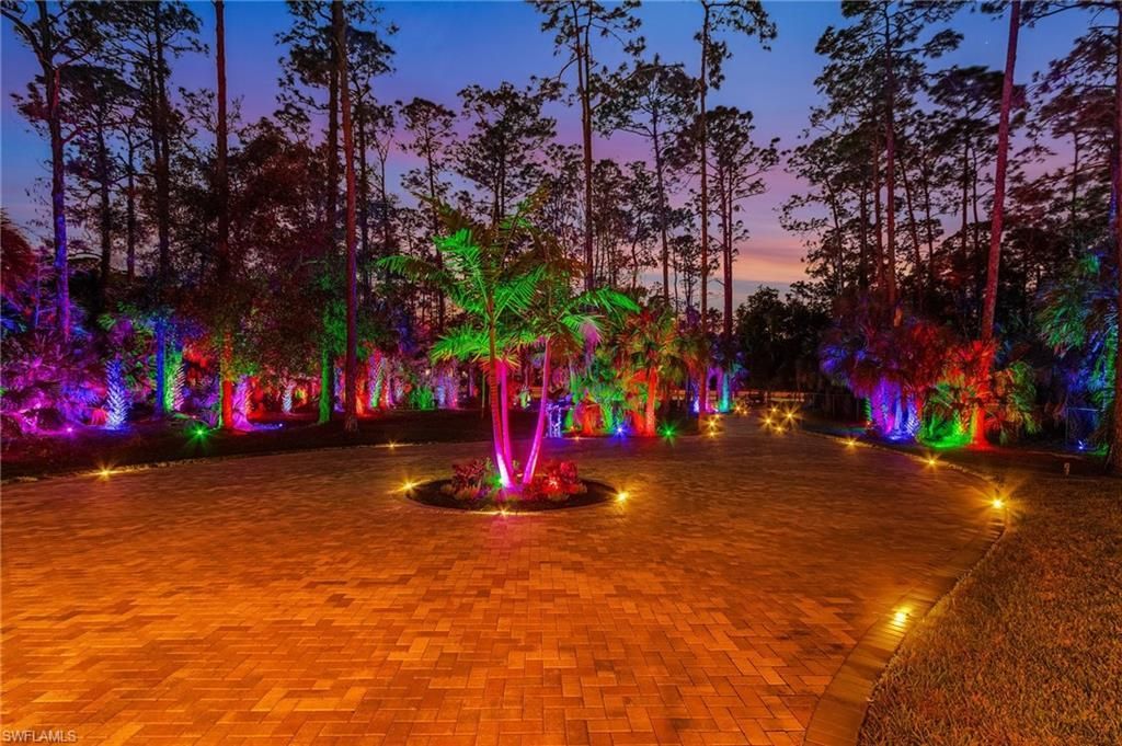 364 Logan Blvd S, Naples, FL 34119 Photo