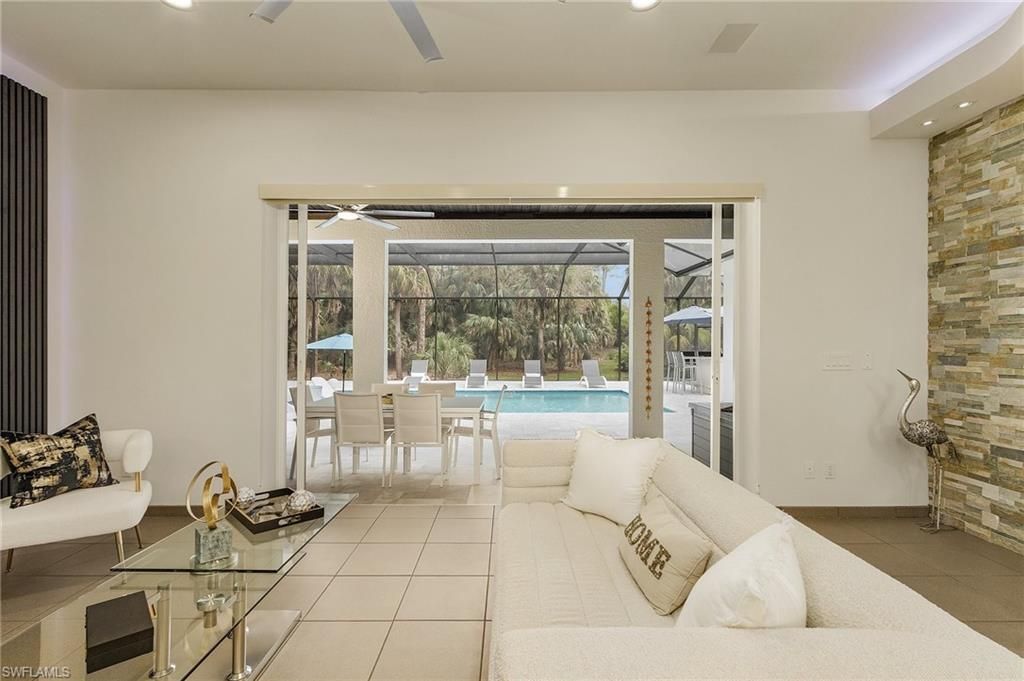 364 Logan Blvd S, Naples, FL 34119 Photo