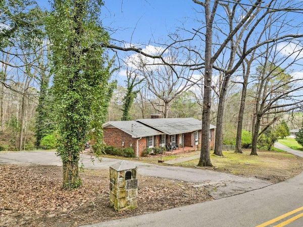 206 Hammond Drive , Summerville, GA 30747