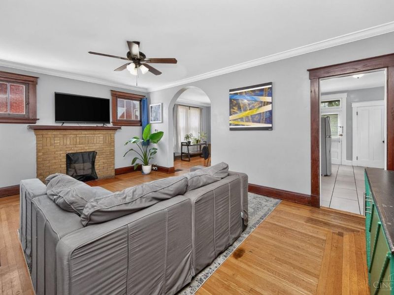 3277 Montana Avenue, Cincinnati, OH 45211 Photo 2