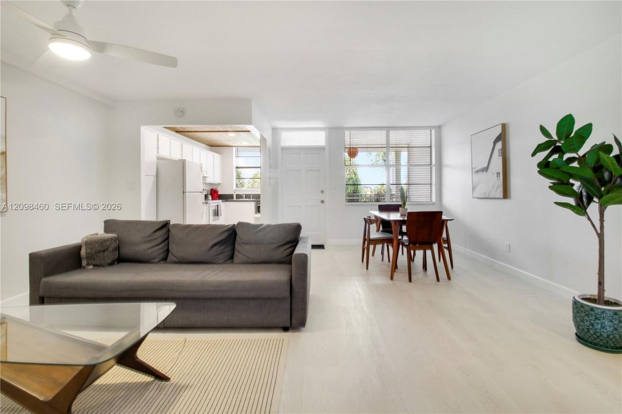 109 N Paradise Harbour Blvd , Unit 406, North Palm Beach, FL 33408 Photo