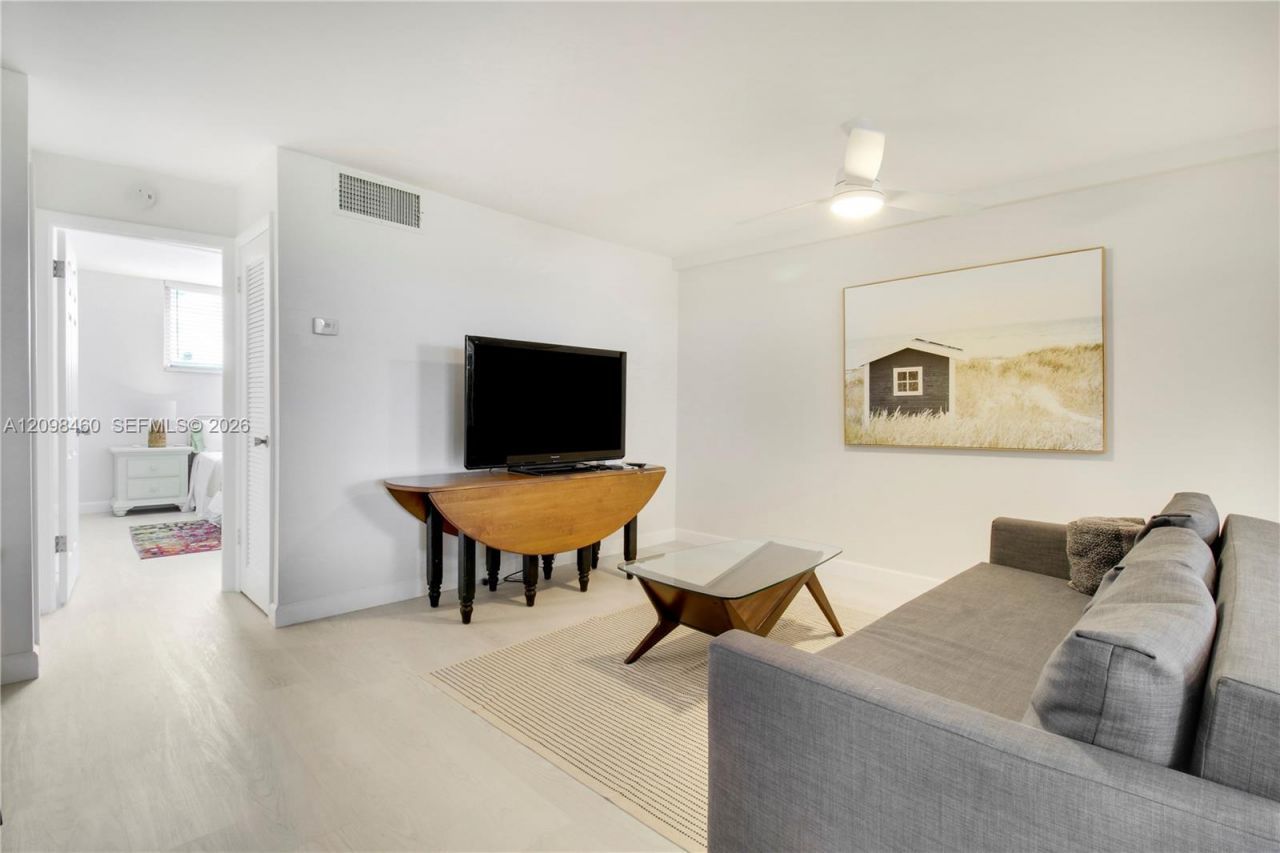 109 N Paradise Harbour Blvd , Unit 406, North Palm Beach, FL 33408 Photo