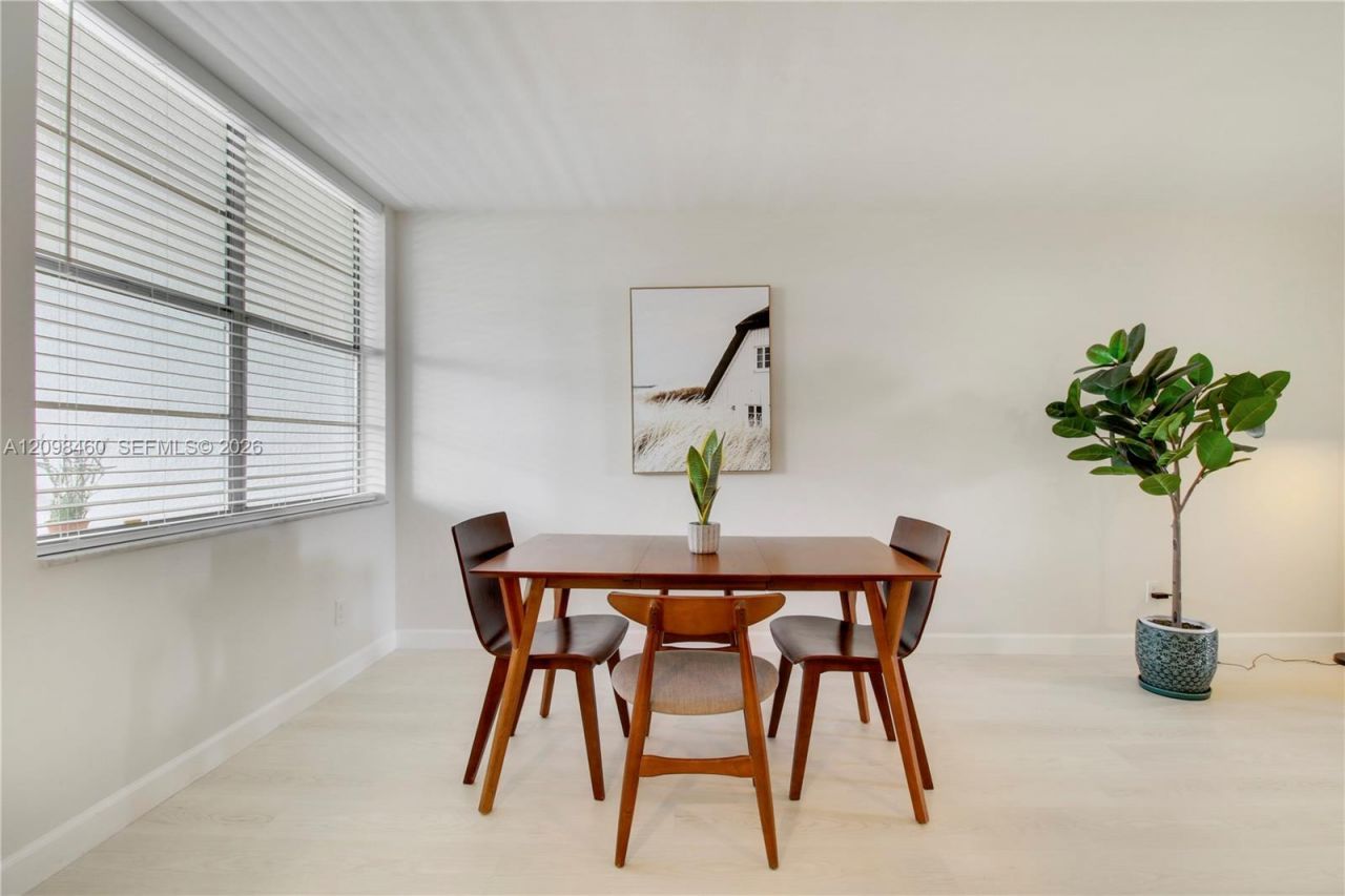 109 N Paradise Harbour Blvd , Unit 406, North Palm Beach, FL 33408 Photo