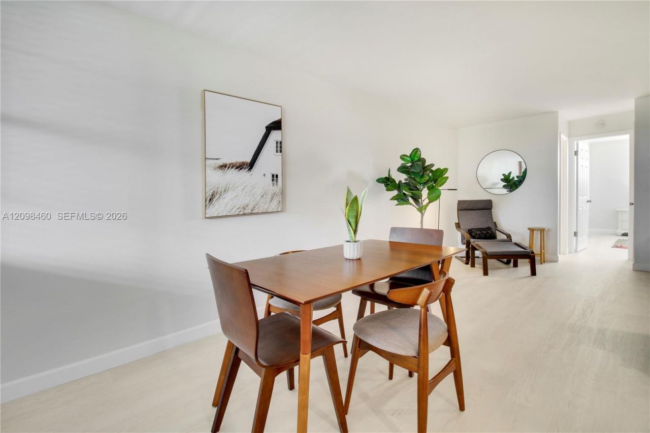 109 N Paradise Harbour Blvd , Unit 406, North Palm Beach, FL 33408 Photo