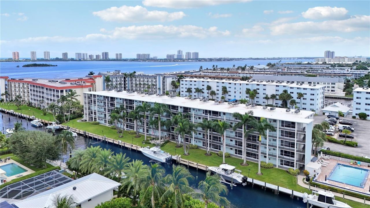 109 N Paradise Harbour Blvd , Unit 406, North Palm Beach, FL 33408 Photo